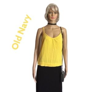 Adorable little spaghetti strap crop top s…